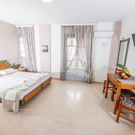 Helen Suites ヘルソニソス エクステリア 写真